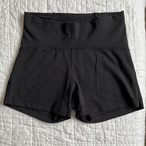 Lululemon High Rise Athletic Short, size 8